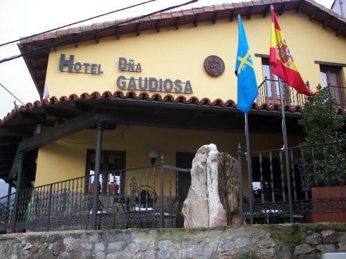 Hotel Dona Gaudiosa Pola de Lena Exterior foto